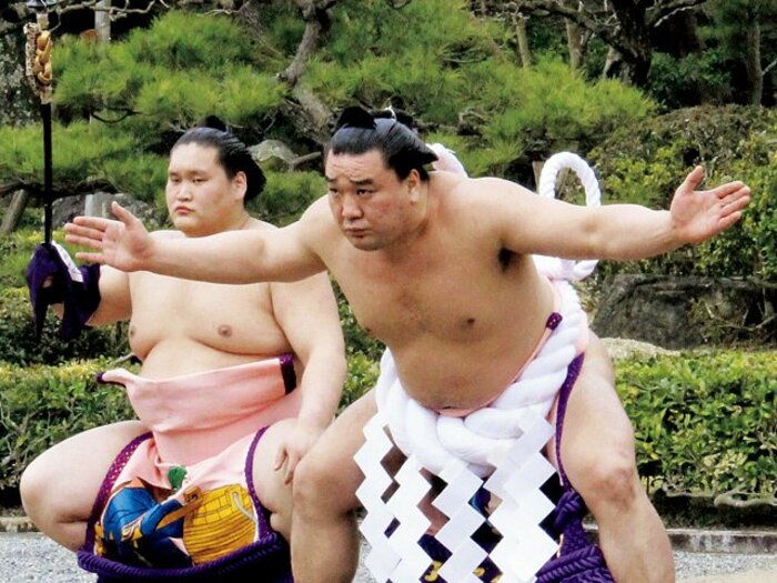 横綱に関脇・照ノ富士も。伊勢ヶ濱部屋の強さの秘密。~効率と団結が生む「当たり前」~<Number Web> photograph by KYODO