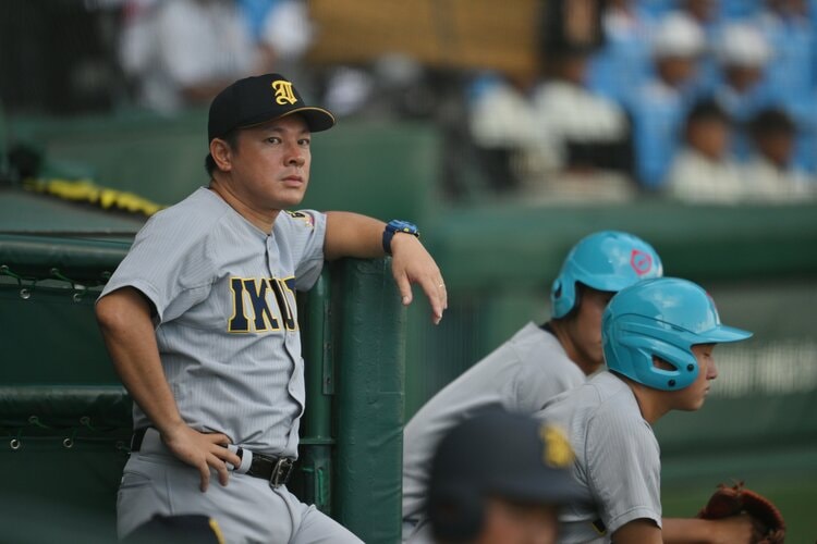 必要以上に劣等感を抱いてしまって…」甲子園で“全国制覇→準優勝”の名門が秋大会敗退で「3季続けて全国不出場」の異例…監督が語ったホンネは？ -  高校野球 - Number Web - ナンバー