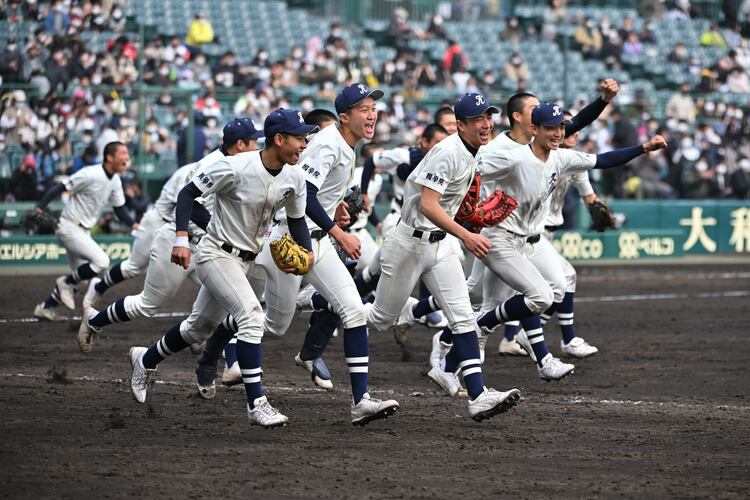 初のセンバツ4強》國學院久我山の元エース左腕はなぜ“データ分析”の