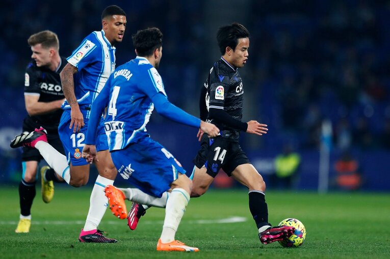 「クボの鮮烈ボレーに加えて…」“ハイライトだけではもったいない”ソシエダ久保建英の飛躍を現地撮影「特筆すべきはゴール直前の守備」(48)