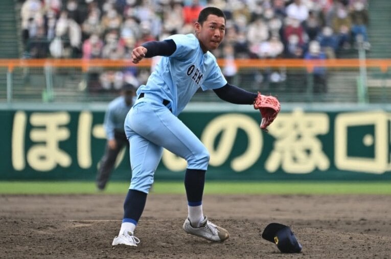 センバツで近江・山田陽翔が投げた594球。多賀監督はこれまで“投手分業制”を採用してきた指導者だった ／ photograph by Hideki Sugiyama