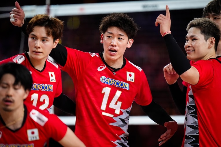 石川祐希（VNLドイツ戦）　©︎Volleyball World