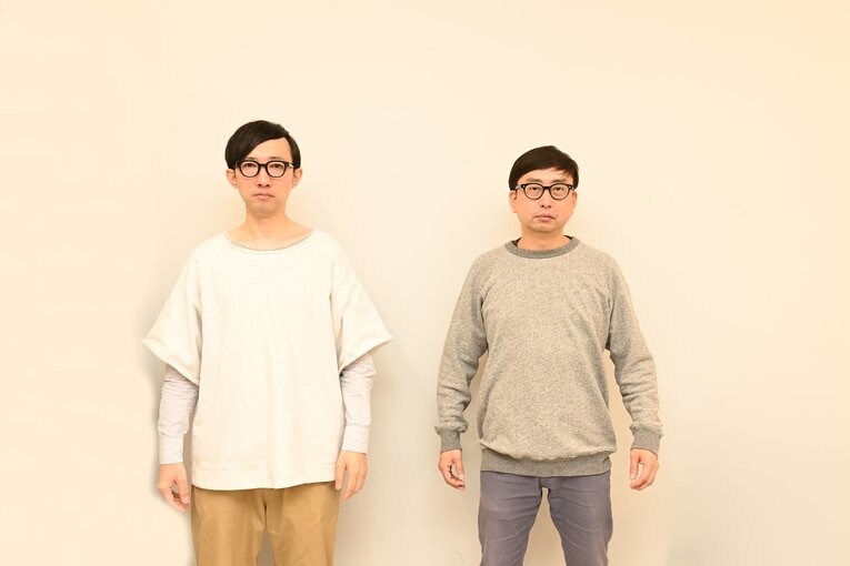おいでやす小田（右、ツッコミ担当、42歳）とこがけん（ボケ担当、42歳）