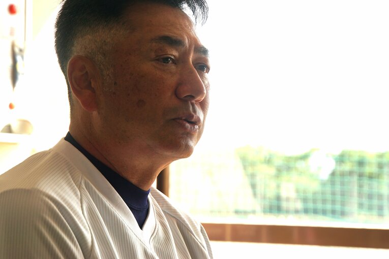八戸学院光星を率いる仲井宗基監督（54歳） ©Kei Nakamura