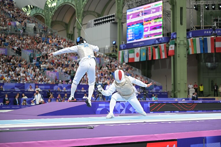 男子フルーレ個人準々決勝、飯村一輝vs.マキシム・ポティ　©Takuya Kaneko/JMPA