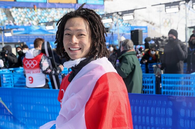 ソチ、平昌に続く3度目の五輪、スノーボード男子ハーフパイプで悲願の金メダルを獲得した平野歩夢（23） ／ photograph by Kaoru Watanabe／JMPA
