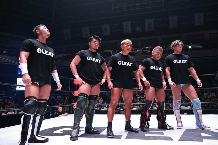 飯伏と対峙した20代のGLEAT勢　©GLEAT