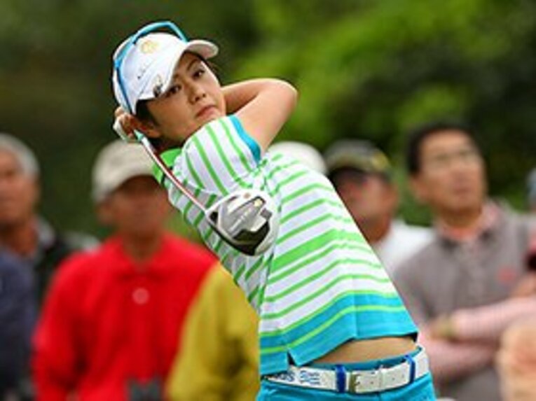 開幕戦優勝は新ヒロインの斉藤愛璃。女子ゴルフ界は2012年も百花繚乱！(2)