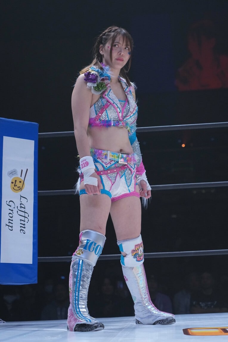 コーナーに立つ岩谷麻優　©Essei Hara