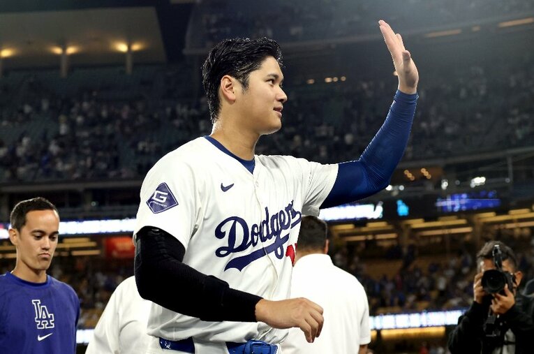 史上6人目となる「40本塁打、40盗塁」を劇的なサヨナラ満塁弾で達成した大谷翔平。現地記者が見た「おとぎ話」のような一夜のウラ側とは ／ photograph by Getty Images