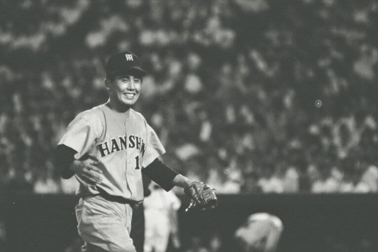 1963年8月11日、阪神vs巨人で起きた村山実「涙の抗議事件」（2枚目／全9枚）©Masahiko Ishii