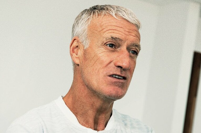 98年フランスW杯ではキャプテンとして黄金期のチームを牽引したデシャン。12年からフランス代表監督を務めている ／ photograph by L’Équipe