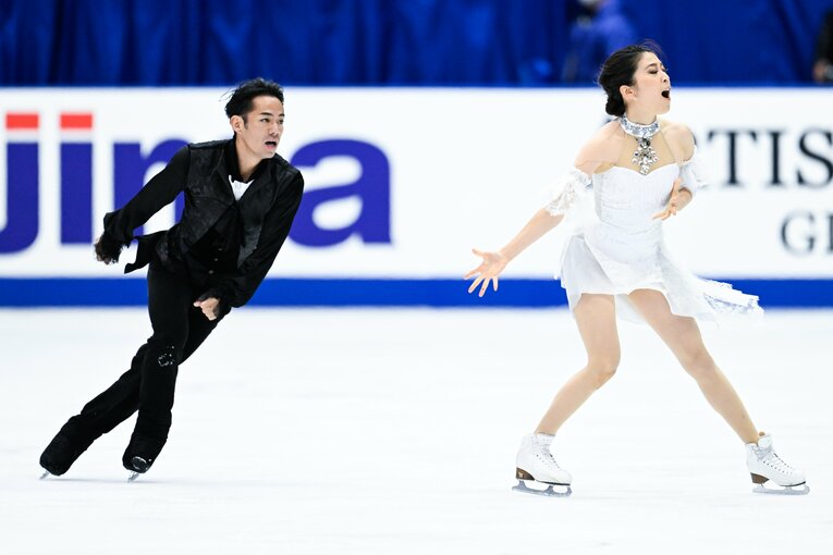 「すごい見つめられている感があって…」高橋大輔＆村元哉中が奏でる新たな関係性「音楽が鳴った瞬間、大ちゃんの目力が変わるんです」(26)
