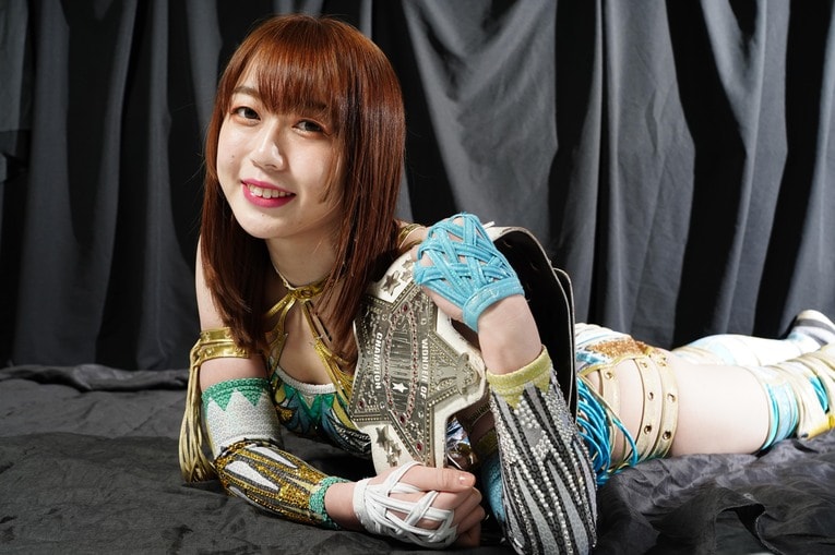 「もうプロレスを続ける資格が…」スターダム・上谷沙弥が苦悩の先に見つけた“答え”「飛べる今のうちに飛びたいんです」《特別グラビア》(42)