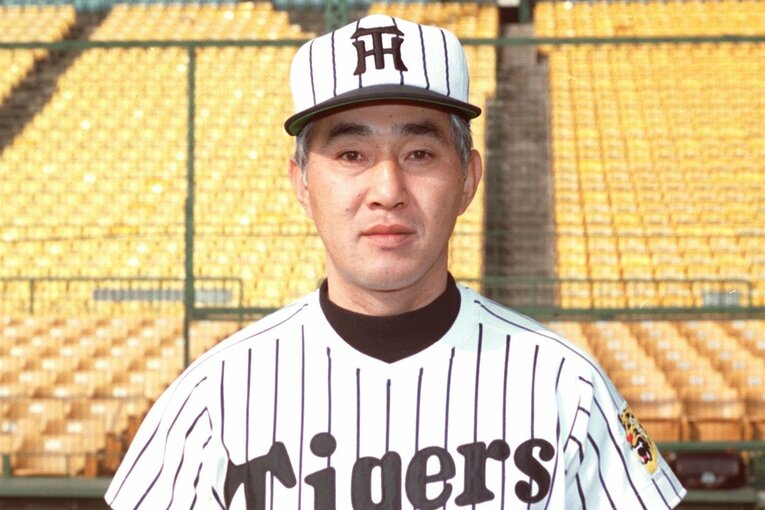 阪神監督時代の安藤統男　©KYODO