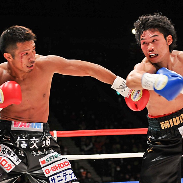 三浦隆司の左が炸裂、内山高志がダウン。しかし見えた“勝ち筋”。