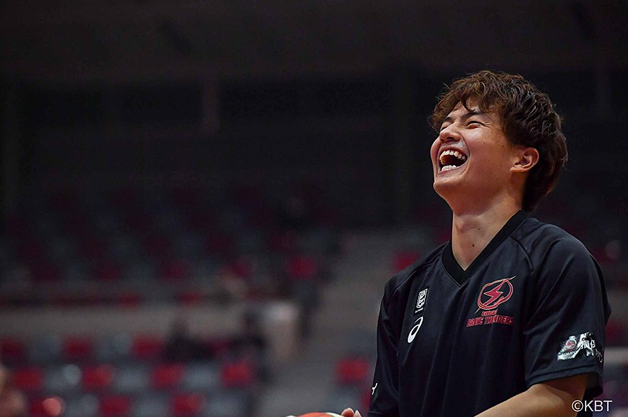Bリーグ川崎・辻直人「“チームが勝てば”で満足してはダメ」批判と怪我を超え、ヒーローになる<Number Web> photograph by KAWASAKI BRAVE THUNDERS