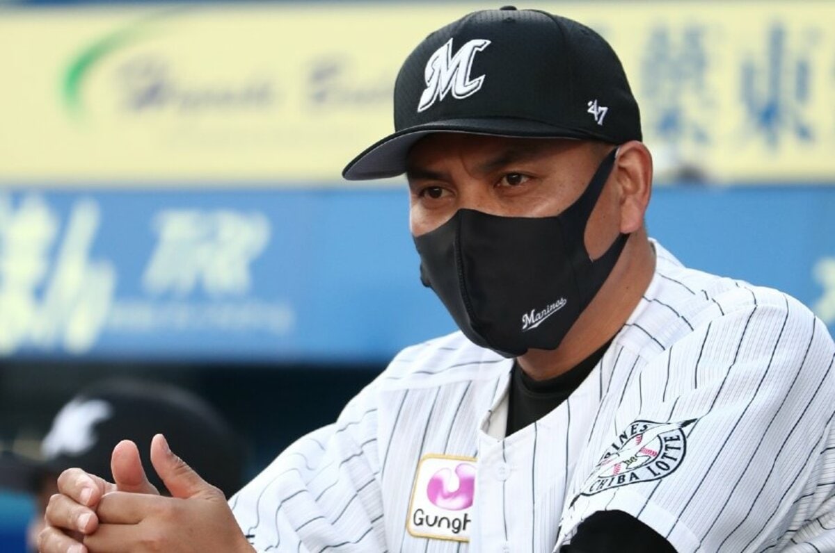 プロ野球カード 現千葉ロッテ監督 井口資仁 今期で辞任