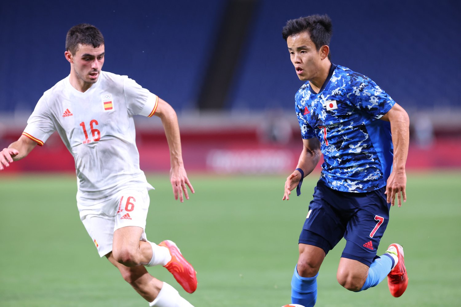 久保は90分までのプレーとなった©Ryosuke Menju/JMPA