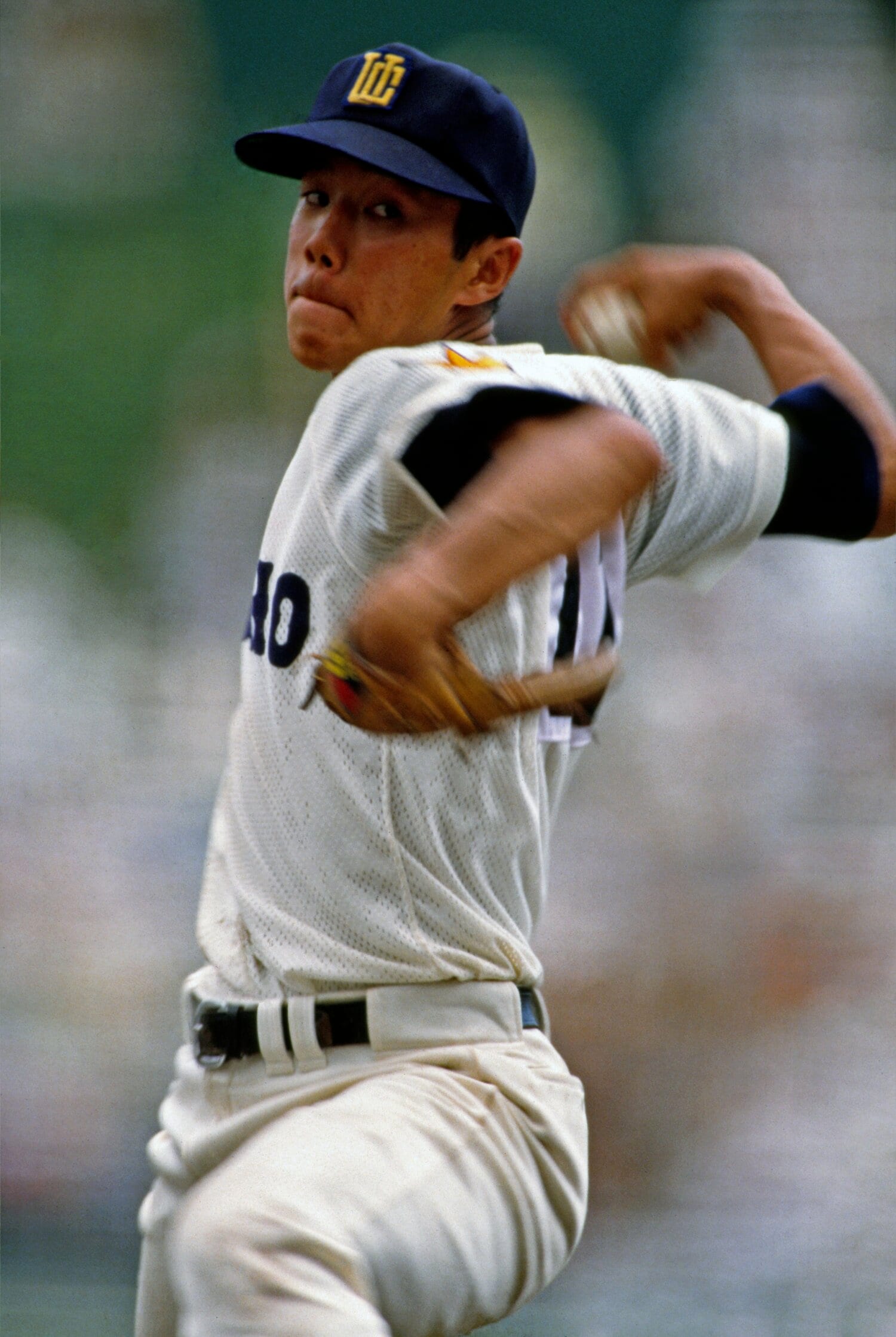 準々決勝で甲子園初登板した宇部商・古谷友宏　©︎Katsuro Okazawa/AFLO