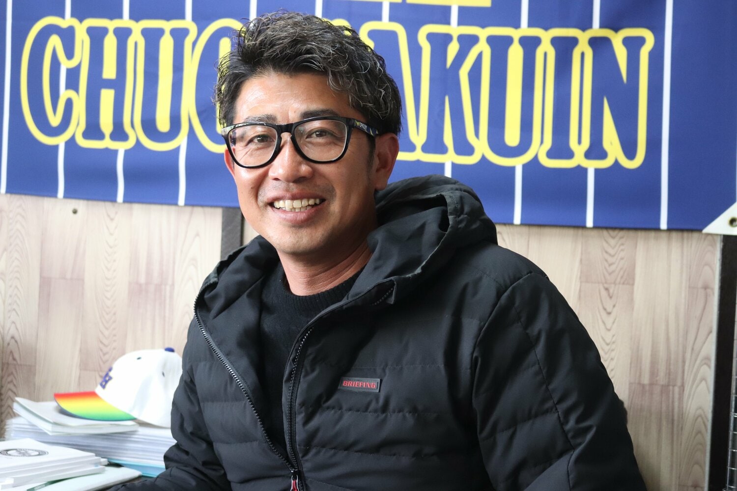 中央学院高野球部を率いる相馬幸樹監督　©︎Yu Takagi