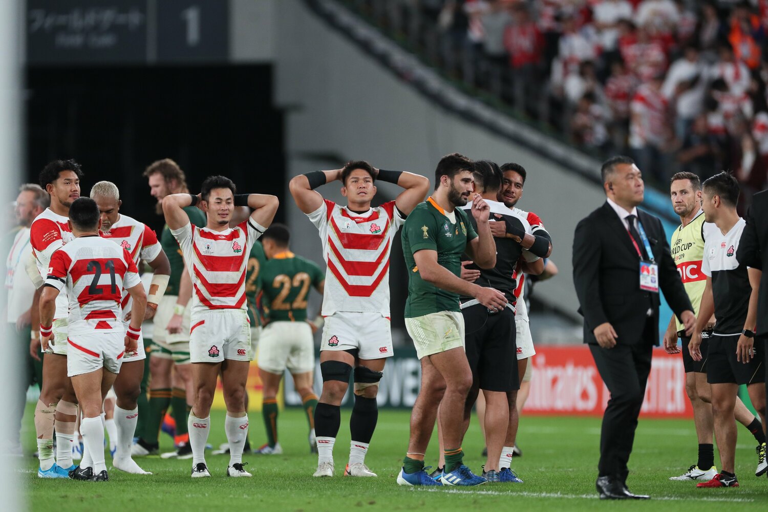 2019年W杯南ア戦後、落胆の表情を浮かべる姫野和樹、福岡堅樹ら　©︎Naoya Sanuki