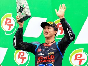 小椋藍、家族の献身に支えられ15年ぶりのMoto2日本人王者に！ 残り2戦で披露される全開の走りに注目せよ