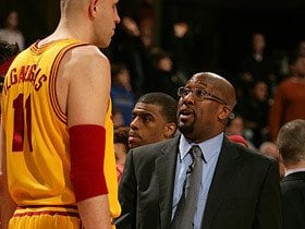 NBA最優秀コーチ、マイク・ブラウンが示す「勤勉と忠誠の価値」