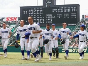 「寄付金5000万円集めた」「バス17台で秋田から兵庫に駆けつけた」公立進学校・横手の甲子園ドタバタ現場ウラ側「金足農業にアドバイス求めた」