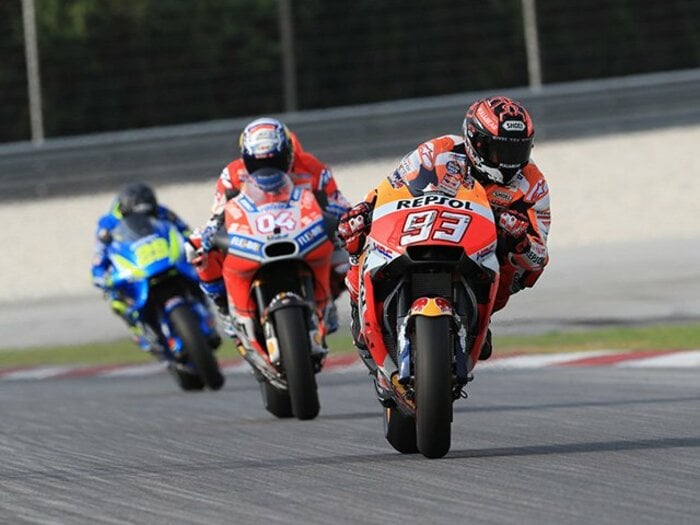 日本人なら今年のMotoGPは必見!ホンダ対ヤマハの構図と中上貴晶。<Number Web> photograph by Satoshi Endo