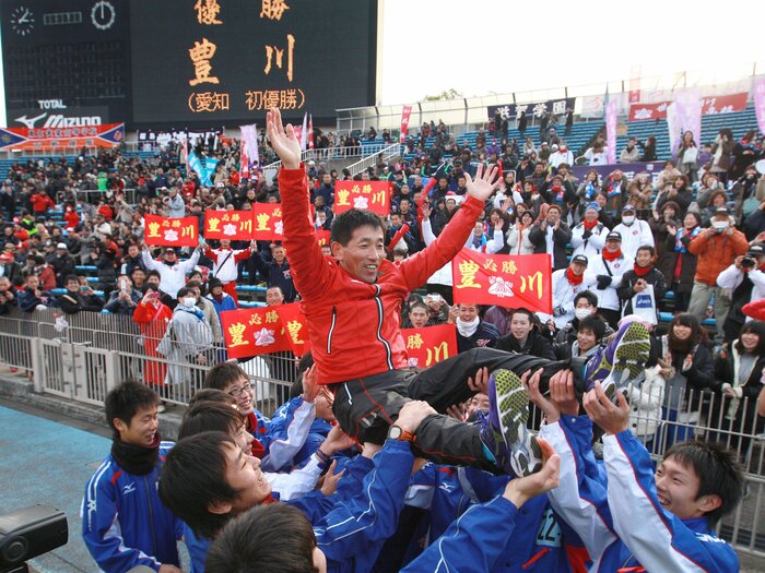 「葛藤はあったと思うんです。でも…」高校駅伝で話題の“集団転校”…思い出す“2012年の豊川高校”の衝撃　転校組を「受け入れられた」納得のワケ＜Number Web＞ photograph by JIJI PRESS