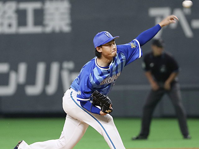 DeNAの元開幕投手が中継ぎに。石田健大が語る“やりがい”と”先発