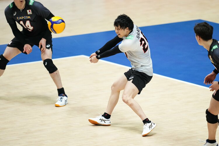 asics バレーボール ゲームパンツ 山本智大 世界がヤマモトを恐れている」男子バレー9連勝の中心で光るリベロ山本