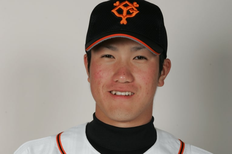 9年連続60試合以上登板という金字塔を打ち立てた、巨人・山口鉄也。2018年に現役引退 ／ photograph by BUNGEISHUNJU