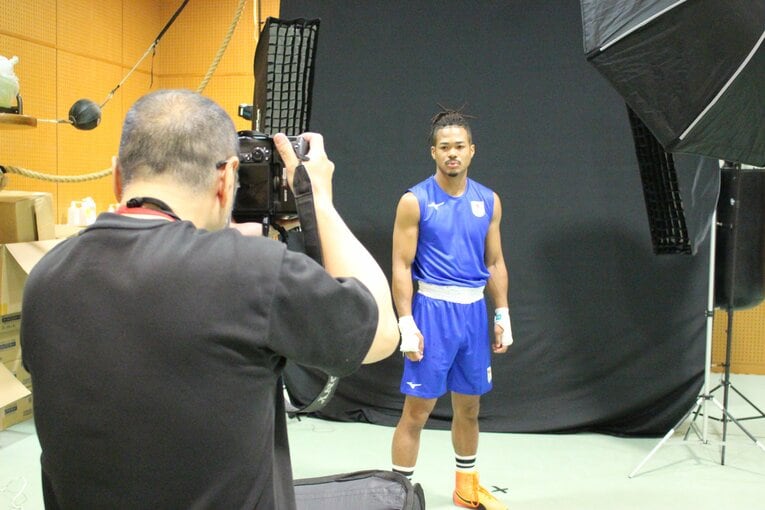 岡澤セオンを撮影する福田直樹　©Number Web