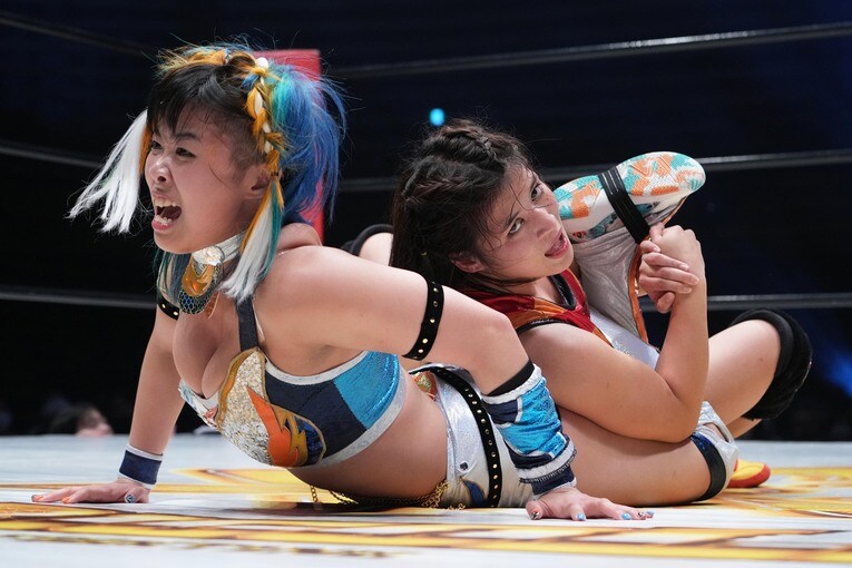 グラウンドでMIRAIを攻め込む場面も　©Essei Hara