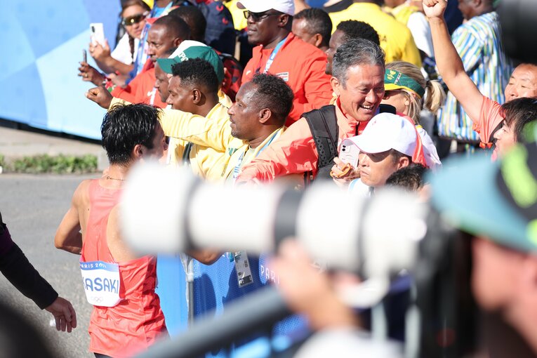 パリ五輪の難コースを走り終えた赤崎暁　©Ryosuke Menju/JMPA