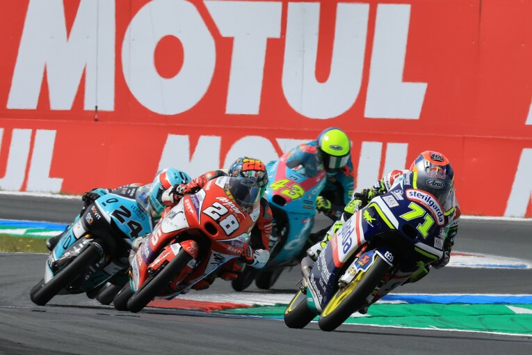 オランダGPでトップを快走する佐々木歩夢　photograph by Satoshi Endo