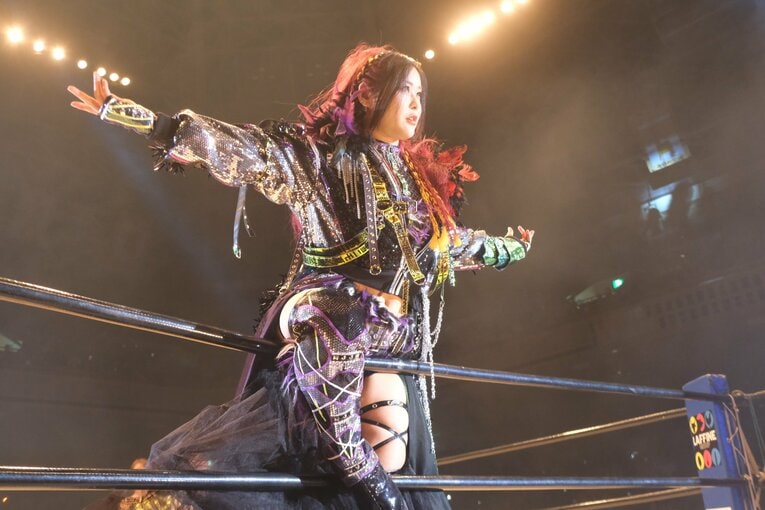 入場から抜群の存在感を発揮したイヨ