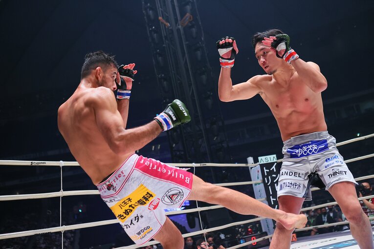 『RIZIN.28』朝倉未来vsクレベル・コイケ　©RIZIN FF