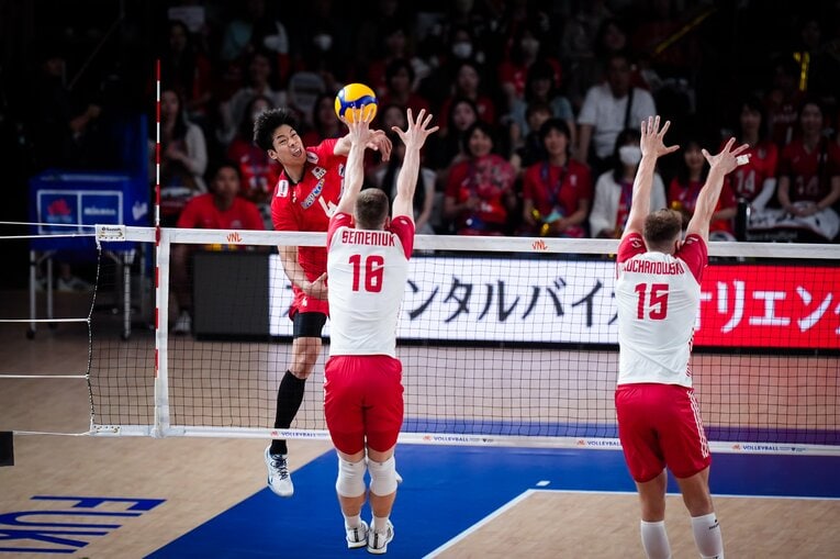 宮浦健人（VNLポーランド戦）　©︎Volleyball World