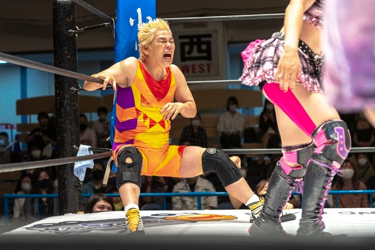 神取＆アジャ＆“W井上”！ レジェンドたちが若手精鋭軍との「3本勝負」で必殺技連発…“お祭り”カードに見た歴史的意義とは？(16)