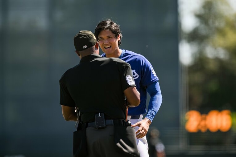 【Number現地撮影：大谷翔平の愛される日々】ドジャース再合流後の試合での大谷（写真は右に続きます）　©Nanae Suzuki