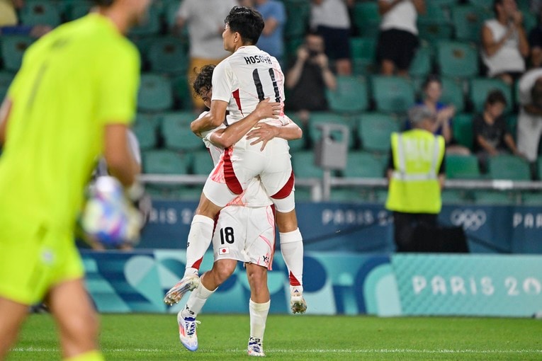 イスラエル戦で決勝ゴールを決めた細谷真大（3枚目／全3枚）©Takuya Nakachi/JMPA