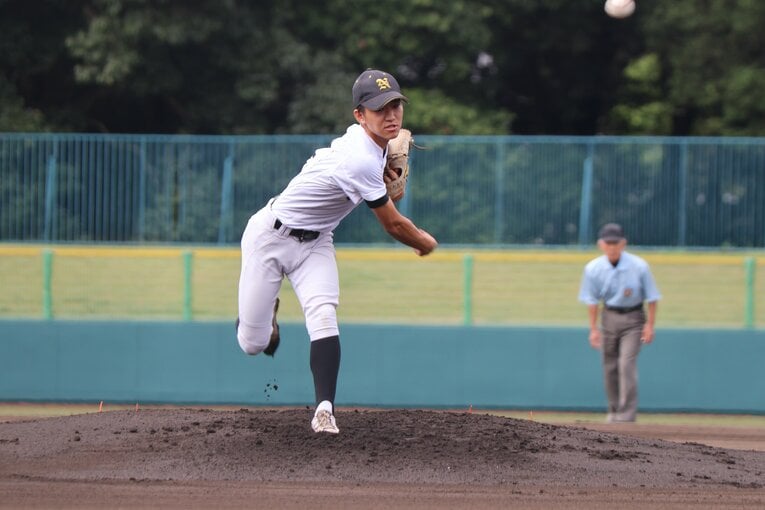 エース・神山投手の変則フォーム　©Fumi Sawai