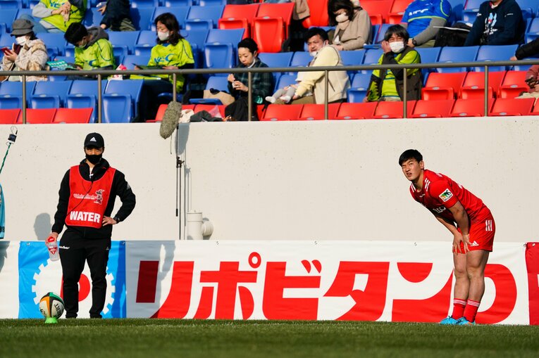 惜しくも外れたが、コンバージョンキックも任された　ⒸSportsPressJP/AFLO