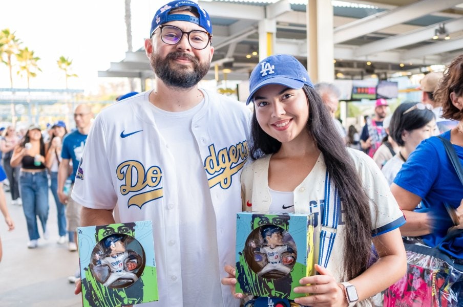 ドジャース現地ファン「オオタニは最高。ササキはまだ若いから…」現地初観戦ライターが見た“ドジャースタジアムの今”「大谷翔平ユニが圧倒的に多い」＜Number Web＞ photograph by Miki Sano
