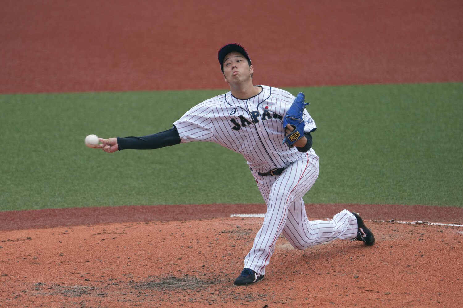 ムードメーカーとしてもチームに貢献した青柳　©️Getty Images