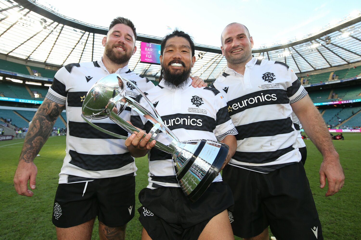 ロビー・ディーンズが指揮したバーバリアンズの一員として、現役最後の試合に出場した堀江翔太　©︎Getty Images