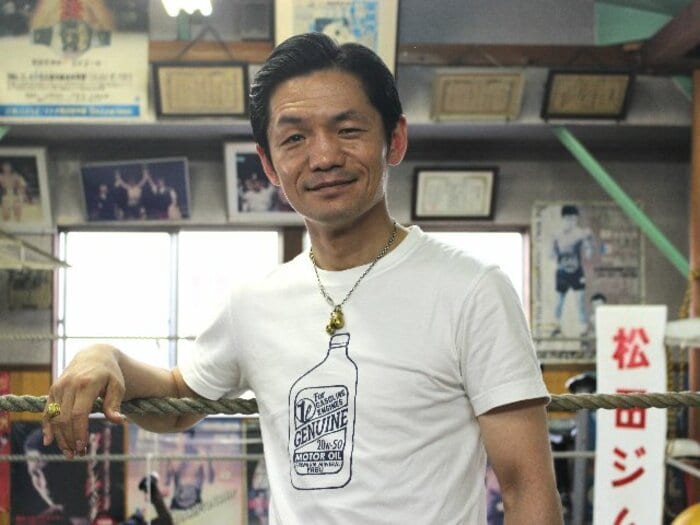 10年前、若き井上尚弥に敗れたボクサーは何を手にしたのか? 佐野友樹が明かす“今は亡き恩師の言葉”「めったに人をほめない金城監督が…」<Number Web> photograph by Number Web